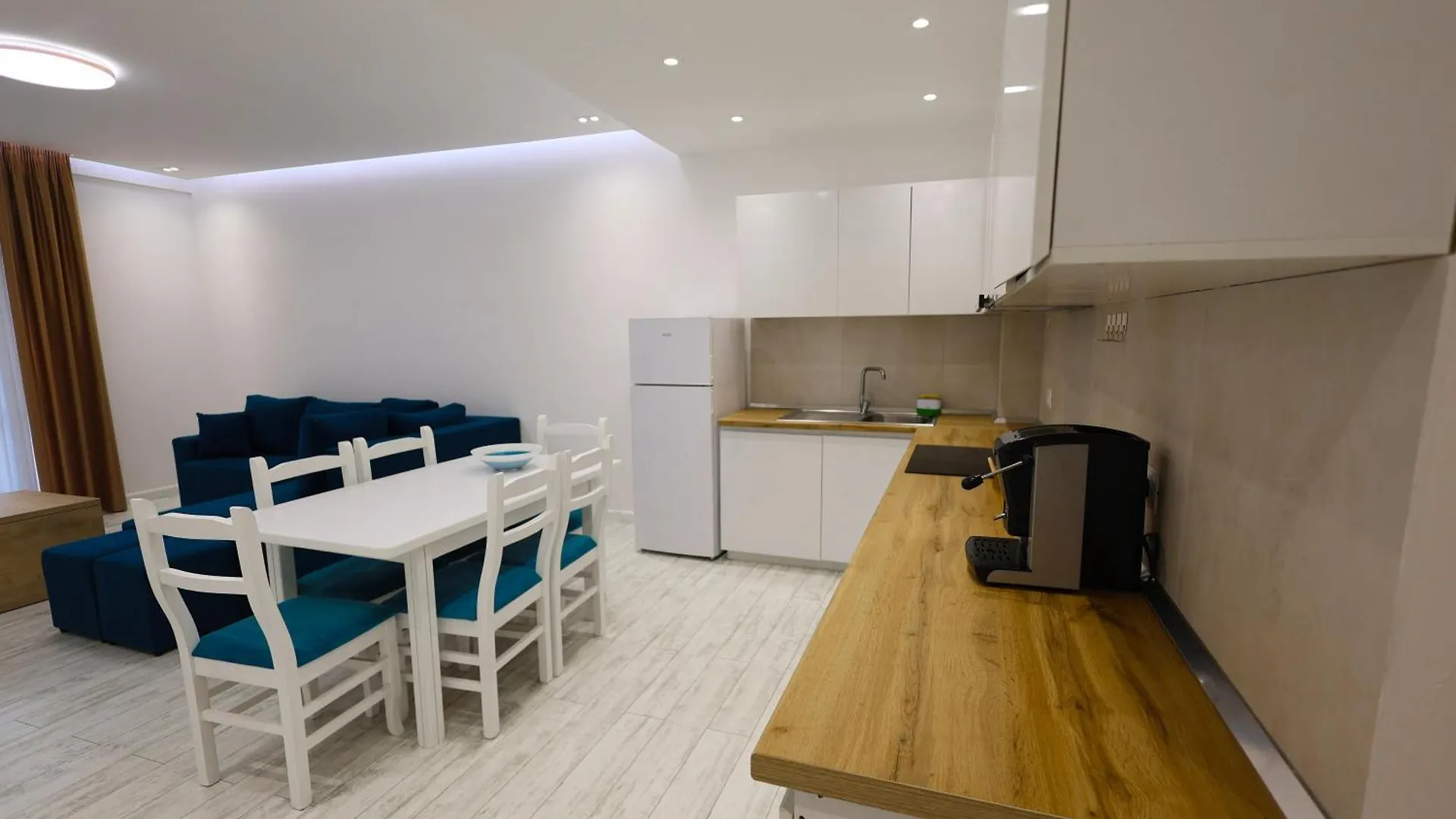 Apartament Anoor West Durrës 0*,  Albania
